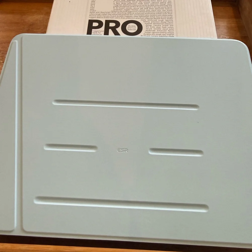 ESR iPad A16 Sky Blue Cover